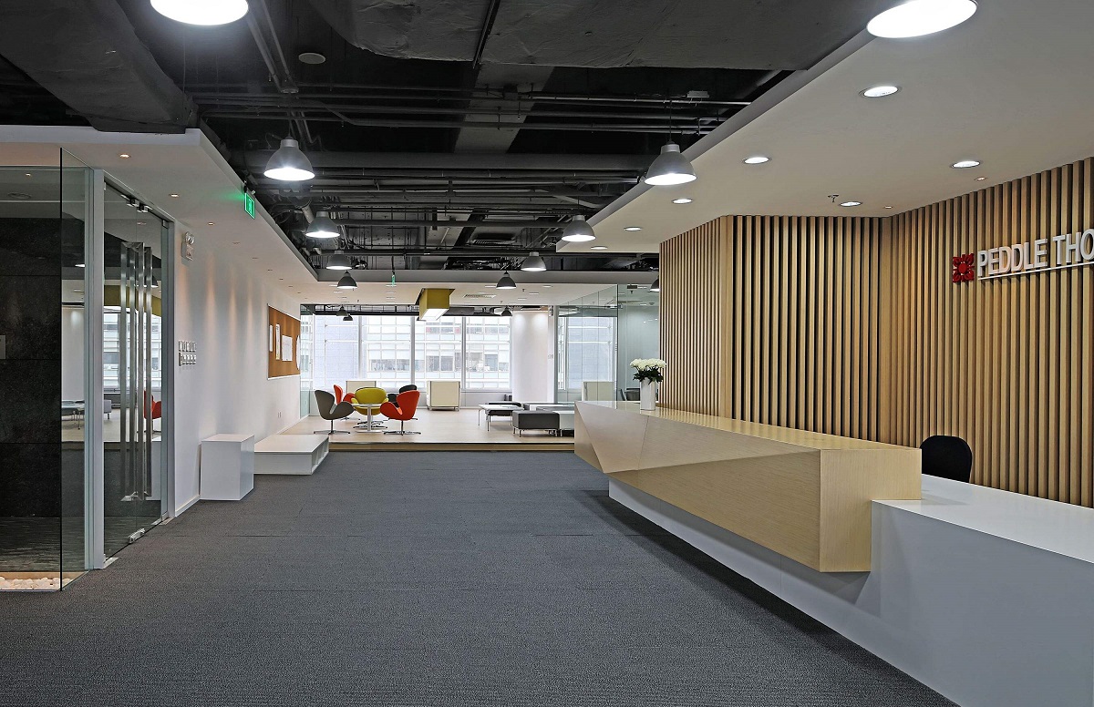 上?；す究偛可虾＝鹕絽^(qū)辦公室裝修工程